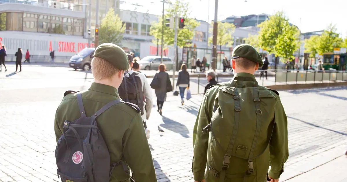 Palvelukseenastumista siirrettävä kahdella kuukaudella eteenpäin